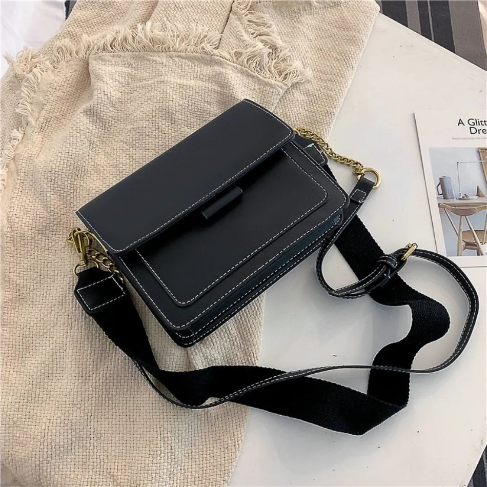 Mini Chain Crossbody Bag