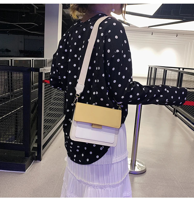 Mini Chain Crossbody Bag